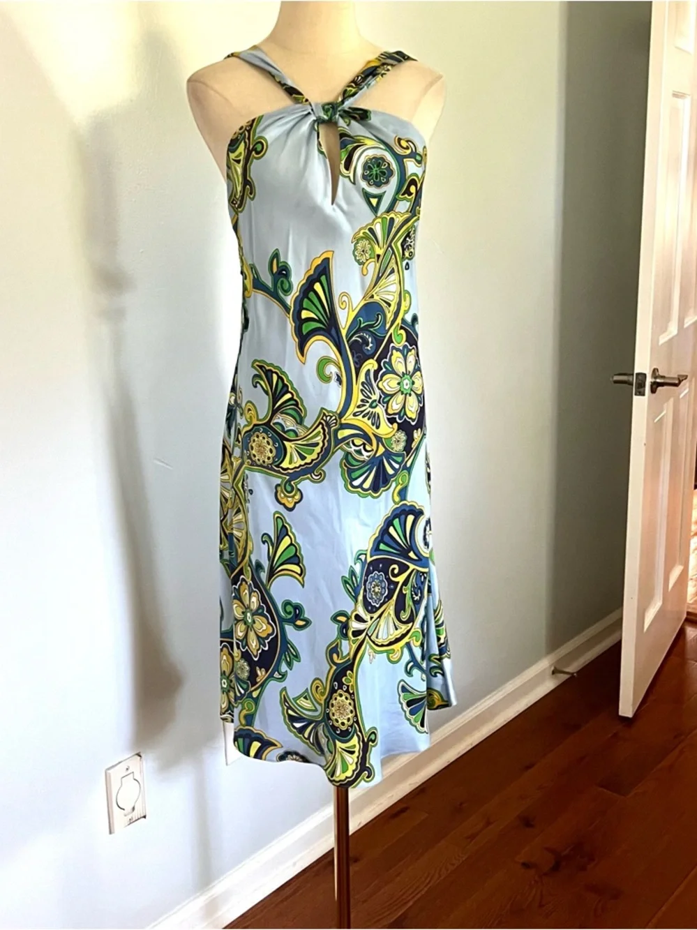 Banana Republic,Silk Halter Mini Dress  Paisley Resort Bridal Shower,EUC,Size 10 - Picture 5 of 8